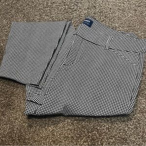NWT Old Navy Mid Rise Ankle Length Pants